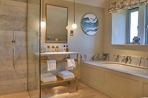 Homewood Hotel & Spa