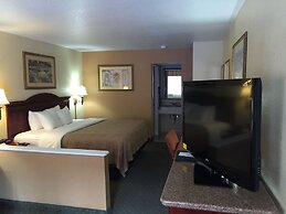 Econo Lodge Inn & Suites Eagle Pass