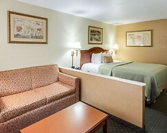 Econo Lodge Inn & Suites Eagle Pass