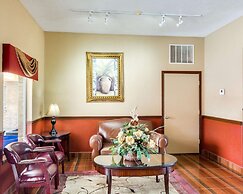 Econo Lodge Inn & Suites Eagle Pass