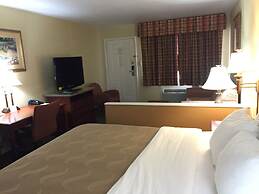 Econo Lodge Inn & Suites Eagle Pass