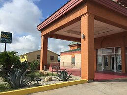 Econo Lodge Inn & Suites Eagle Pass