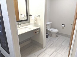 Quality Inn & Suites South San Jose / Morgan Hill