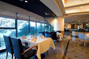Montien Riverside Hotel Bangkok