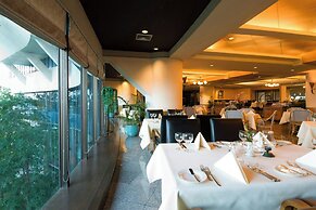 Montien Riverside Hotel Bangkok