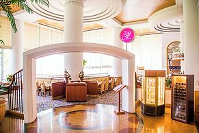 Montien Riverside Hotel Bangkok