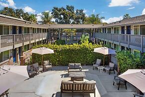 Best Western Shadow Inn