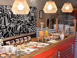 ibis Laval Le Relais d'Armor
