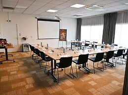 ibis Laval Le Relais d'Armor