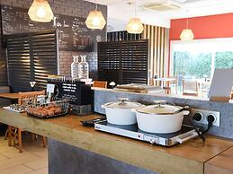 ibis Laval Le Relais d'Armor