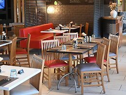 ibis Laval Le Relais d'Armor