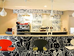 ibis Laval Le Relais d'Armor