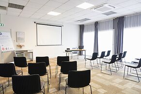 ibis Laval Le Relais d'Armor