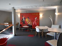 ibis Laval Le Relais d'Armor