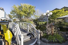 Seacliff Inn Aptos, Tapestry Collection by Hilton