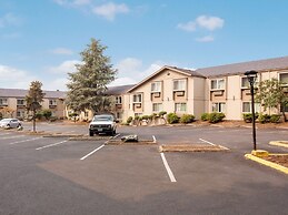 Red Lion Inn & Suites Grants Pass