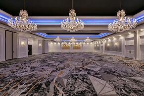 DoubleTree by Hilton Canton Downtown