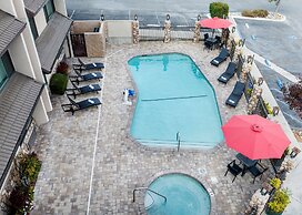 Yosemite Southgate Hotel & Suites