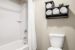 Yosemite Southgate Hotel & Suites