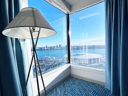 Fort Pontchartrain Detroit, a Wyndham Hotel