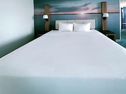 Fort Pontchartrain Detroit, a Wyndham Hotel