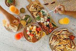 Avalon Hotel & Bungalows Palm Springs, a Member of Design Hotels