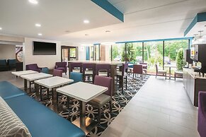 La Quinta Inn & Suites by Wyndham Sturbridge
