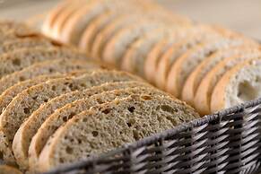 AC Hotel Carlton Madrid by Marriott