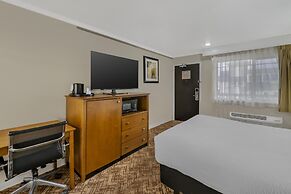 Best Western Plus Northwoods Inn
