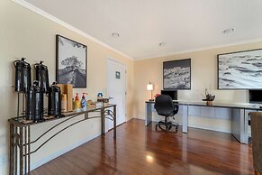 Best Western Plus Northwoods Inn