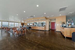 Best Western Plus Northwoods Inn