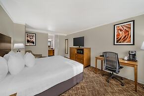 Best Western Plus Northwoods Inn