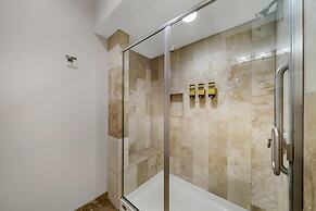 Best Western Plus Northwoods Inn