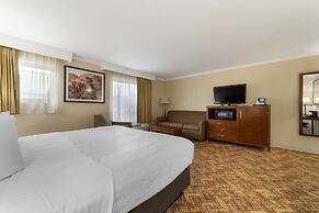 Best Western Plus Northwoods Inn