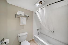 Best Western Plus Northwoods Inn