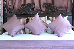 The Devil's Punchbowl Hotel