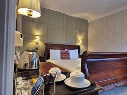 The Devil's Punchbowl Hotel