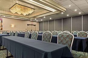 Airport Honolulu Hotel, Trademark Collection by Wyndham