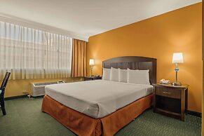 Airport Honolulu Hotel, Trademark Collection by Wyndham