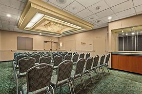 Airport Honolulu Hotel, Trademark Collection by Wyndham