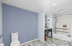 Paradise Point Resort & Spa