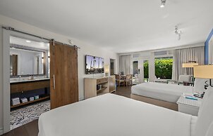 Paradise Point Resort & Spa