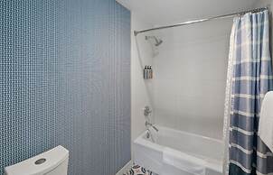 Paradise Point Resort & Spa