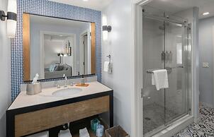 Paradise Point Resort & Spa