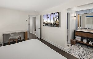 Paradise Point Resort & Spa