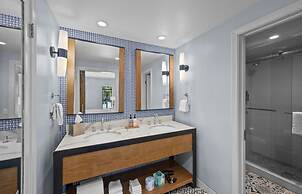 Paradise Point Resort & Spa