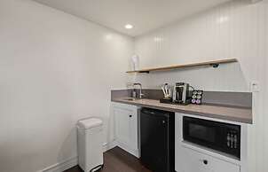 Paradise Point Resort & Spa