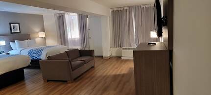 Clarion Inn & Suites and Convention Center