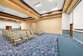Clarion Inn & Suites and Convention Center