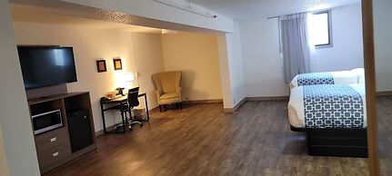 Clarion Inn & Suites and Convention Center